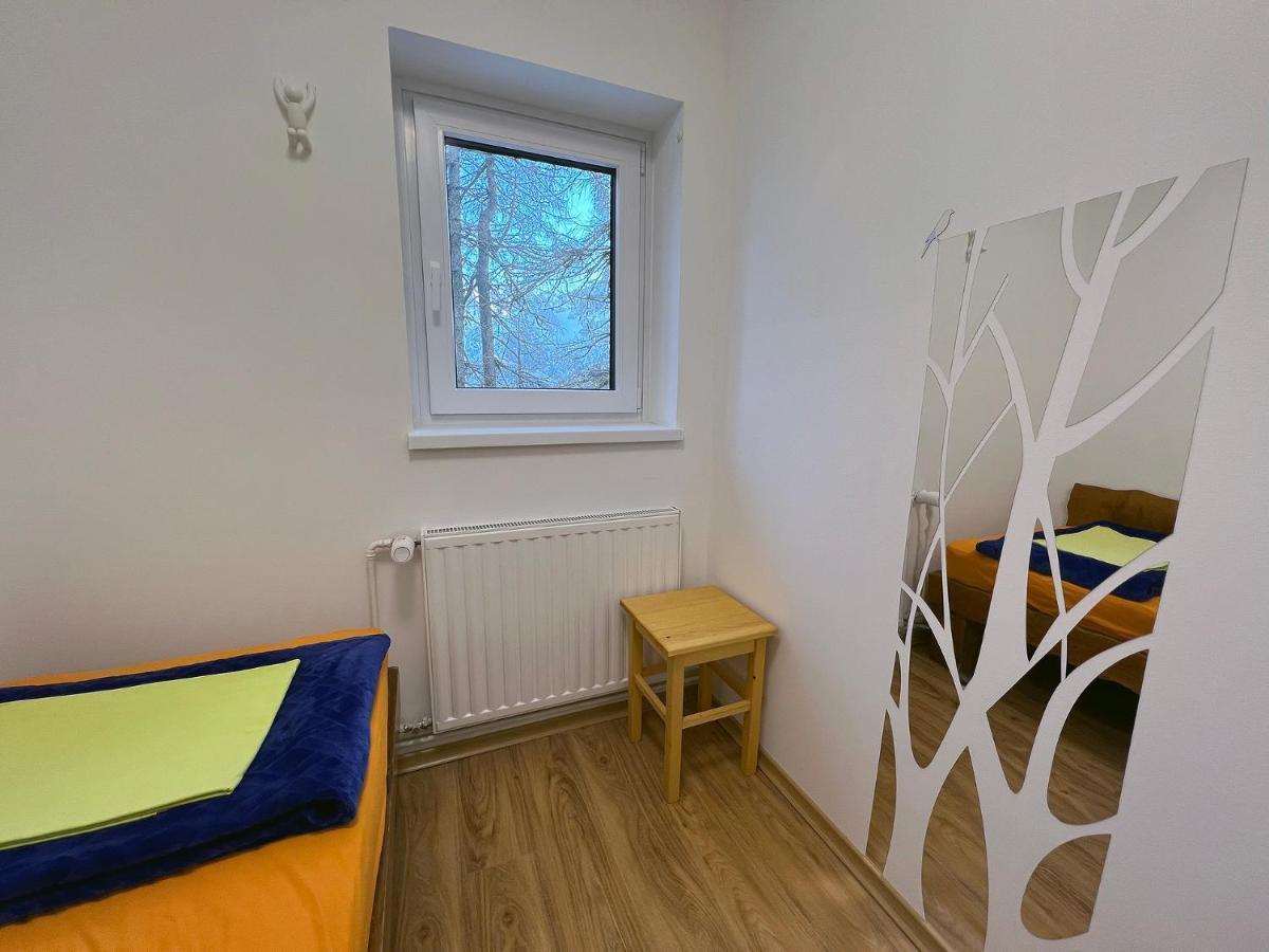 Single Room Mountain View