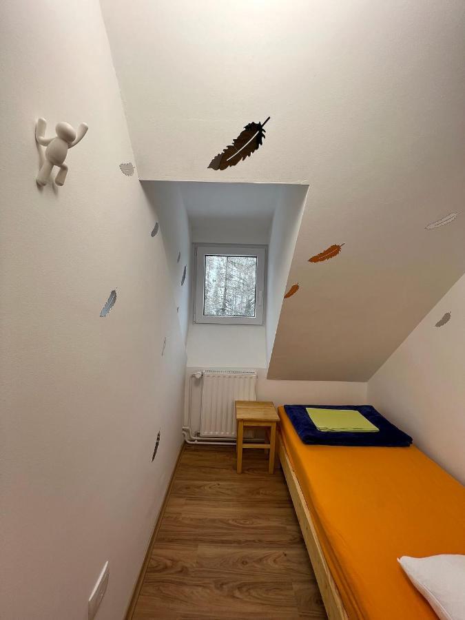 Single Room Mountain View